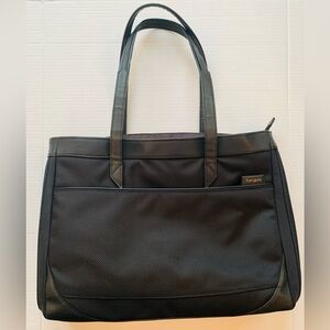 Targus Hughes Black Laptop Tote Bag Womens Multi-Compartment Zippered 16"